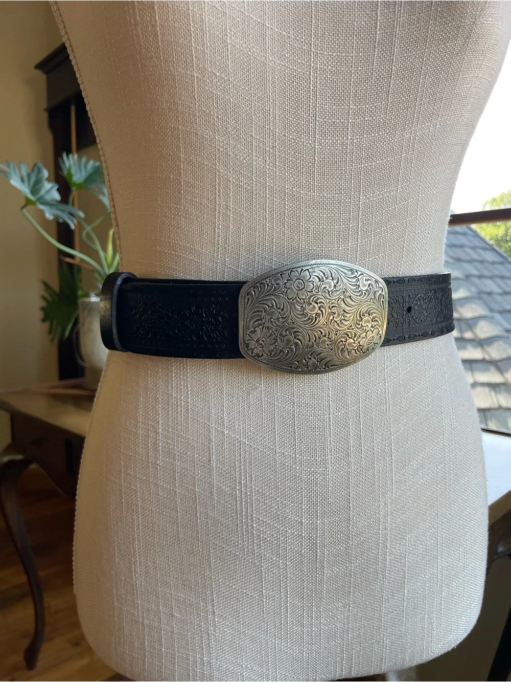 Vintage 90’s Black Leather Belt with Engraved Silver Buckle size 36”